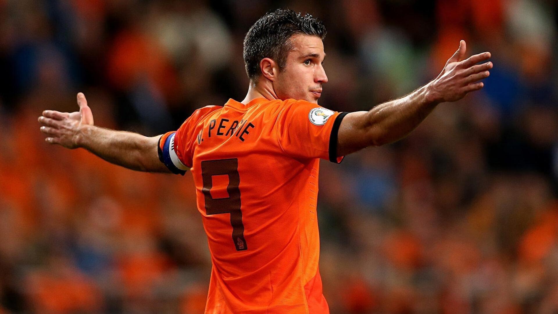 意甲赛场火药味不减,加图索赛后与以色列球员激烈对峙,球迷惊呼依旧火爆