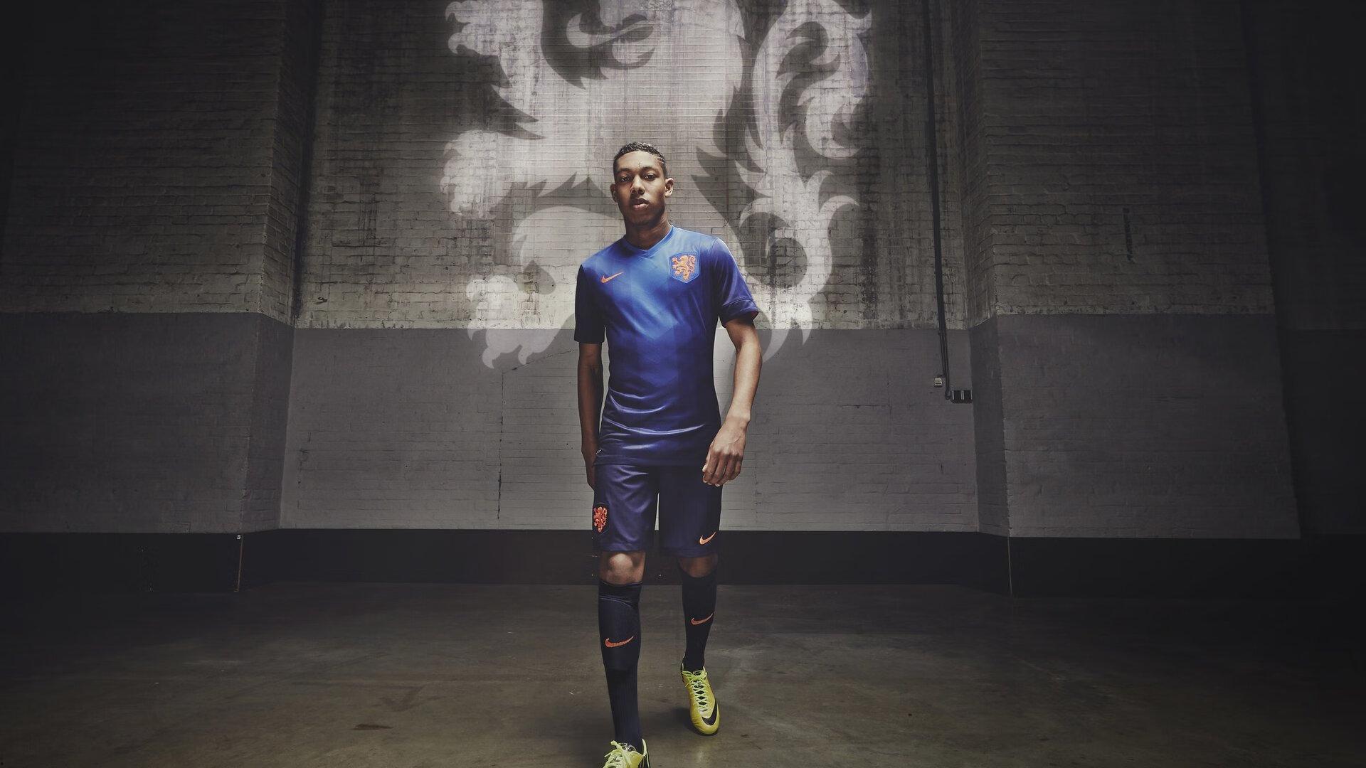 镜报独家,巴尔韦德不满阿隆索执教风格萌生去意,曼联密切关注伺机而动